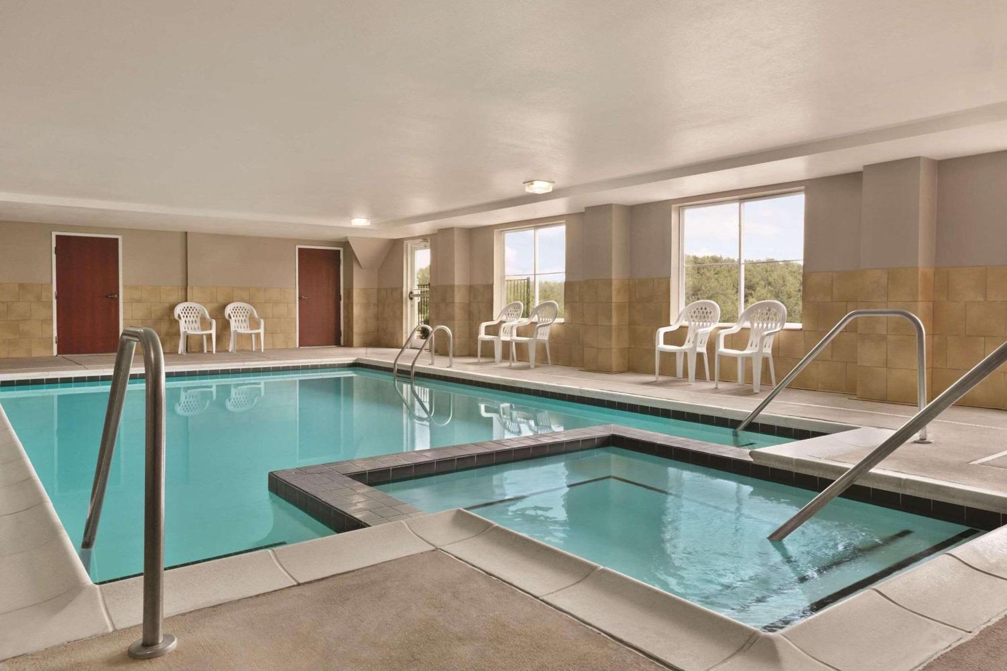 Country Inn & Suites By Radisson, Wytheville, Va Eksteriør billede