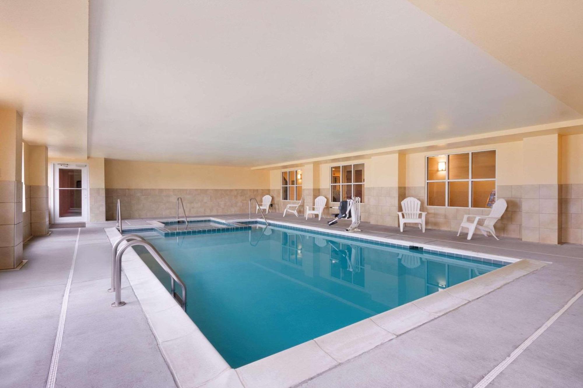 Country Inn & Suites By Radisson, Wytheville, Va Eksteriør billede