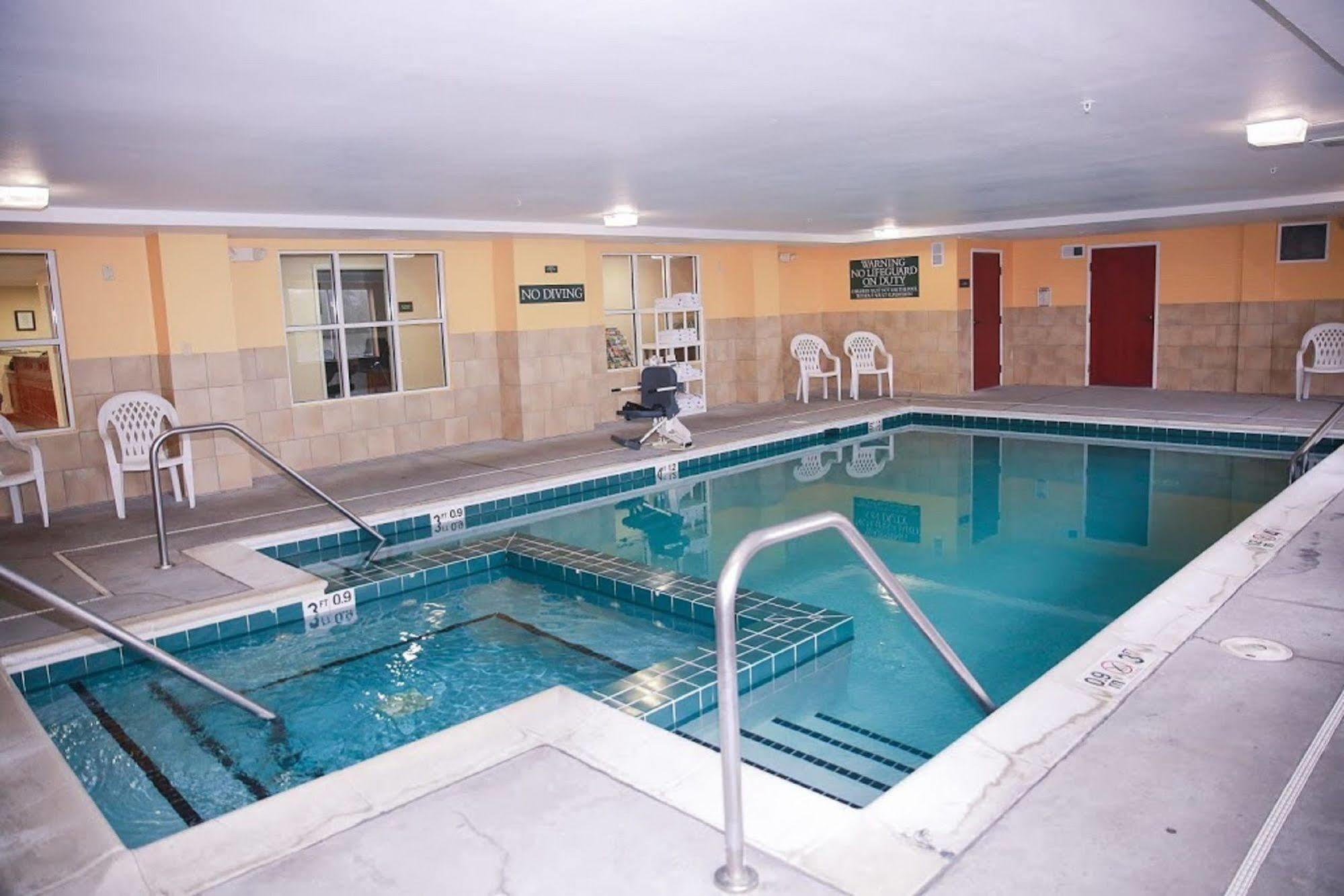 Country Inn & Suites By Radisson, Wytheville, Va Eksteriør billede